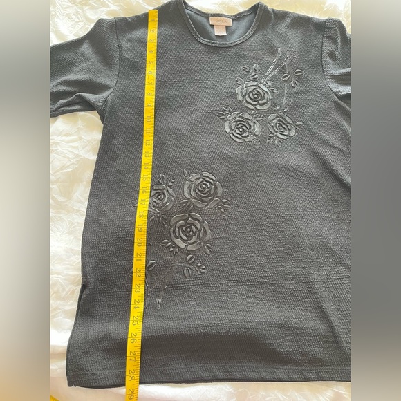 JPLA Woman’s Short Sleeve Black Blouse - Picture 3 of 9